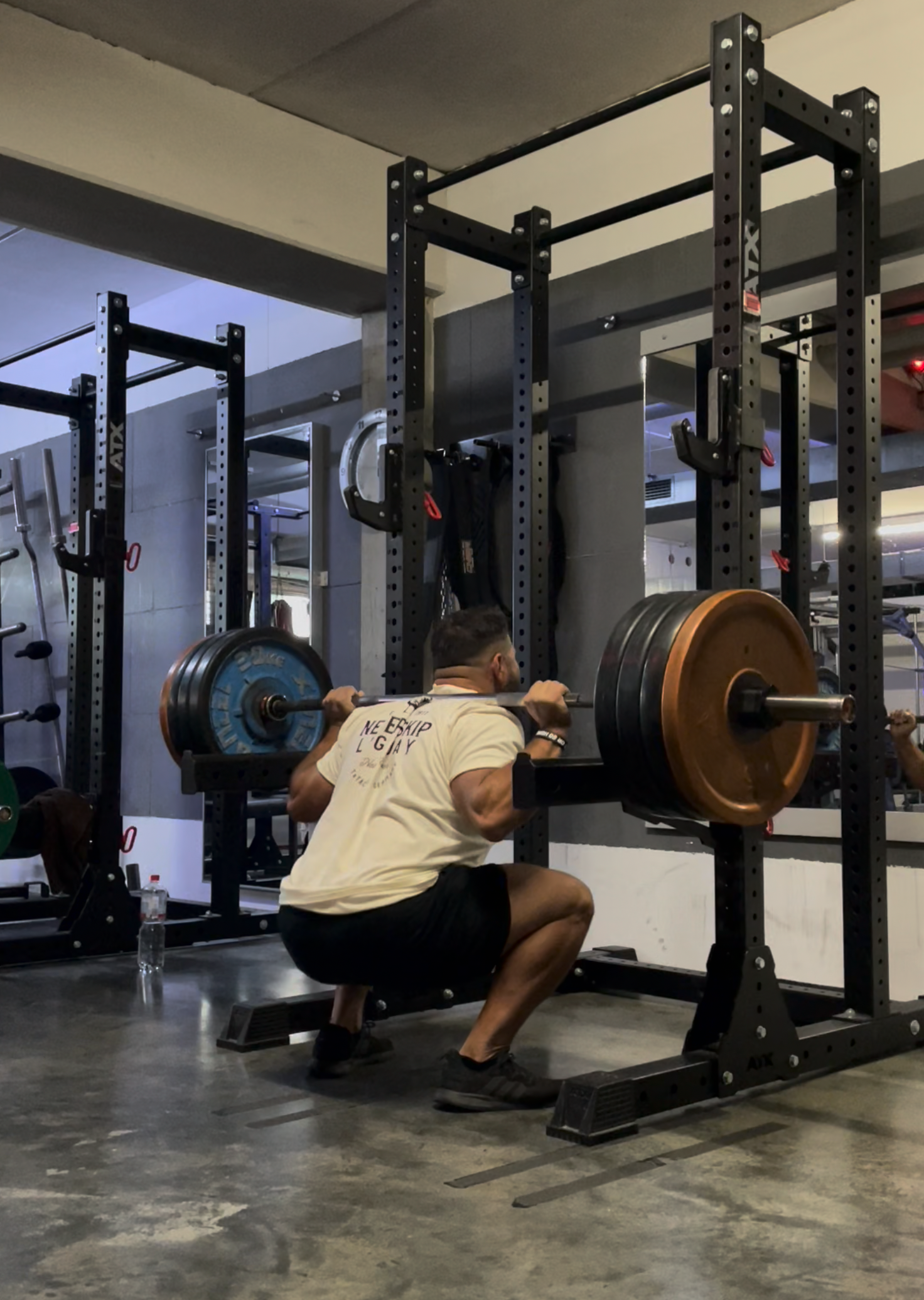 Herren NEVER SKIP LEG DAY TEE